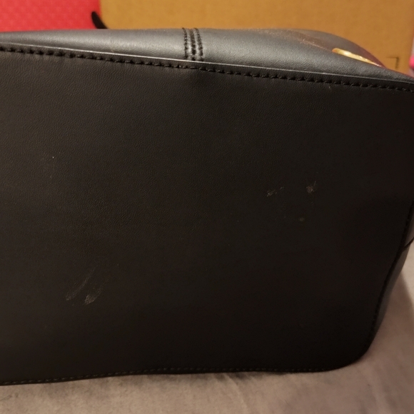 Like-New VINCE CAMUTO Bucket Bag - Picture 10 of 13